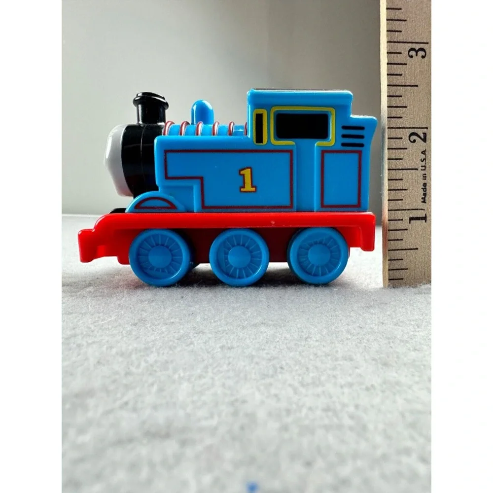Thomas & Friends Pullback 2009 Thomas the Tank Engine Train Mattel Does Not Work